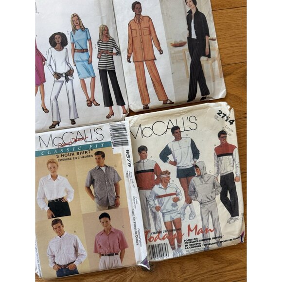 Lot Of 15 Vintage McCall Simplicity Clothing Patterns Sizes 14-22 - Picture 14 of 16